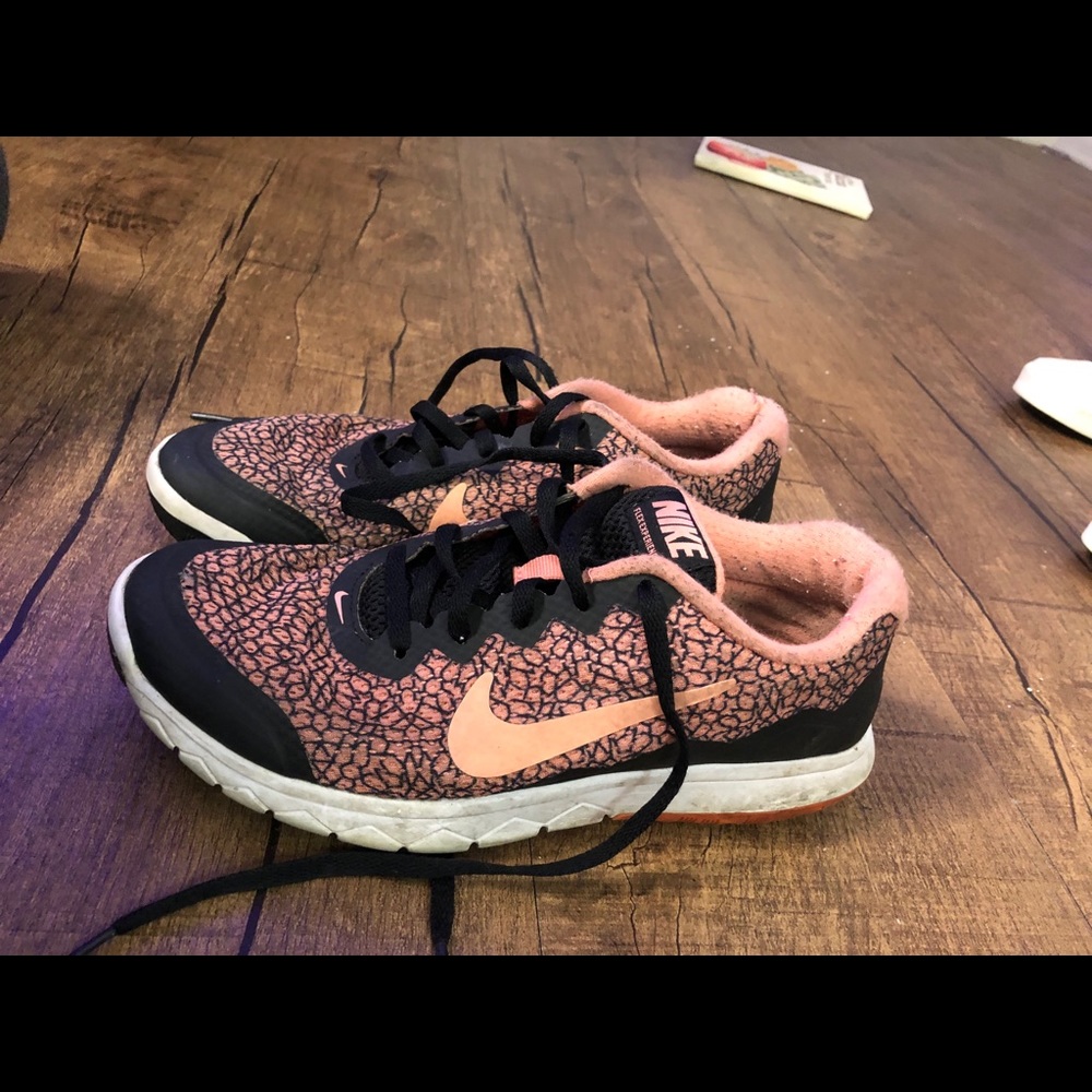 Nike Tennis shoes